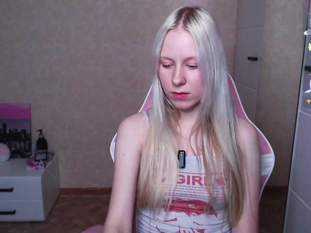 Mary-Kitty live cam on BongaCams