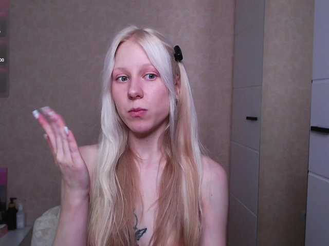 Mary-Kitty live cam on BongaCams