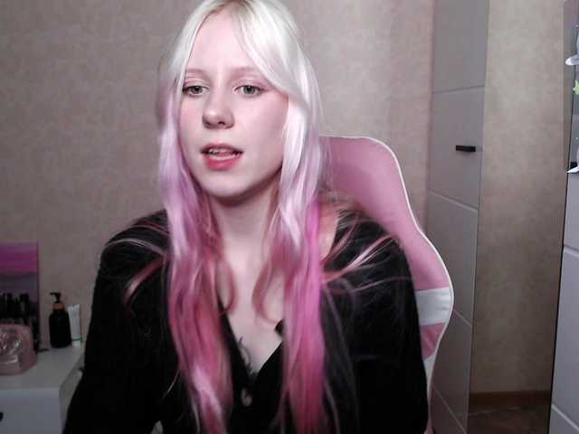 Mary-Kitty live cam on BongaCams