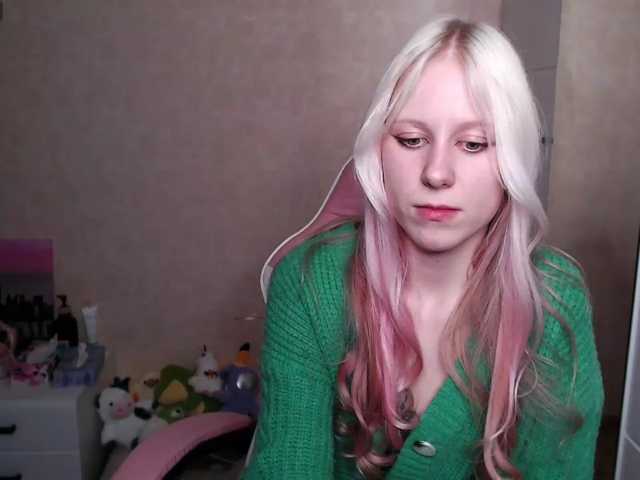 Mary-Kitty live cam on BongaCams