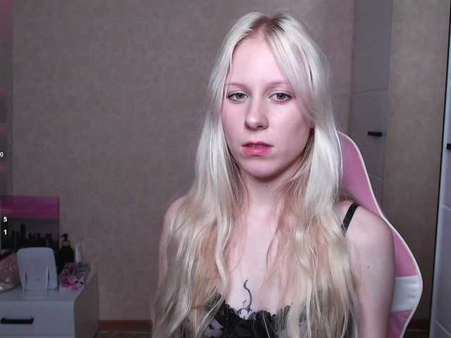 Mary-Kitty live cam on BongaCams