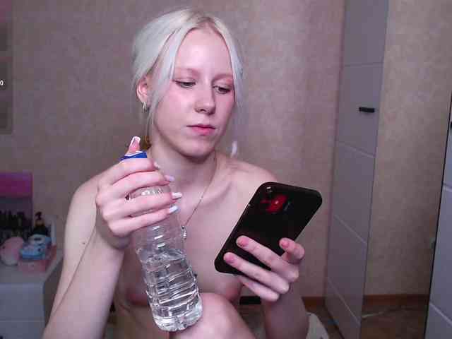 Mary-Kitty webcam