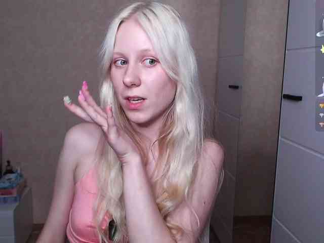Mary-Kitty Live Webcam on BongaCams