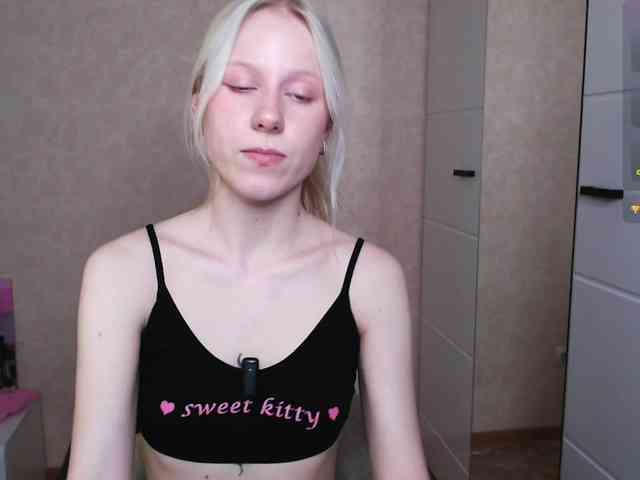 Mary-Kitty webcam