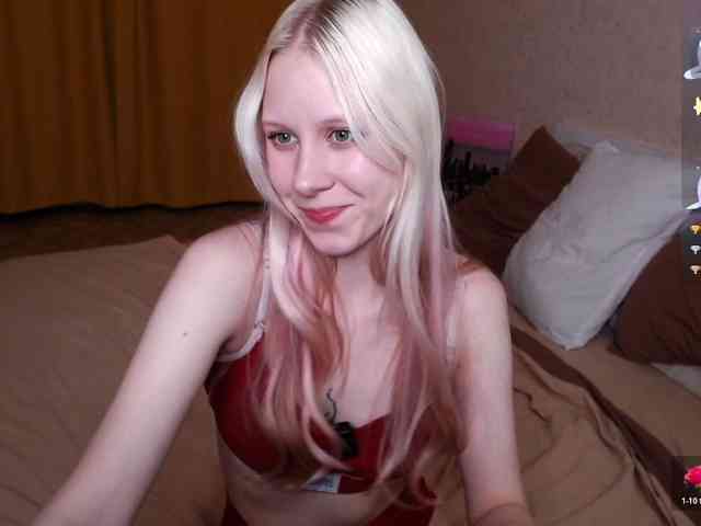 Model: Mary-Kitty