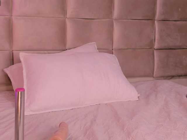 Melany-8 live cam on BongaCams