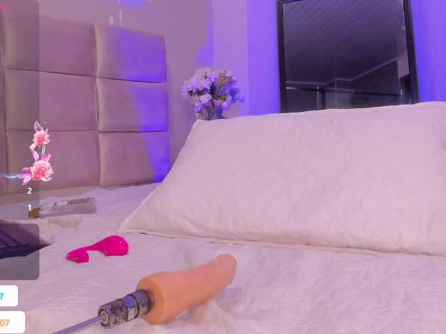 Melany-8 live cam on BongaCams
