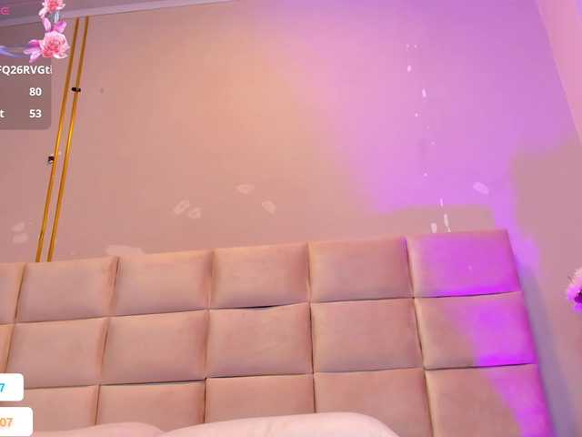 Melany-8 live webcam show
