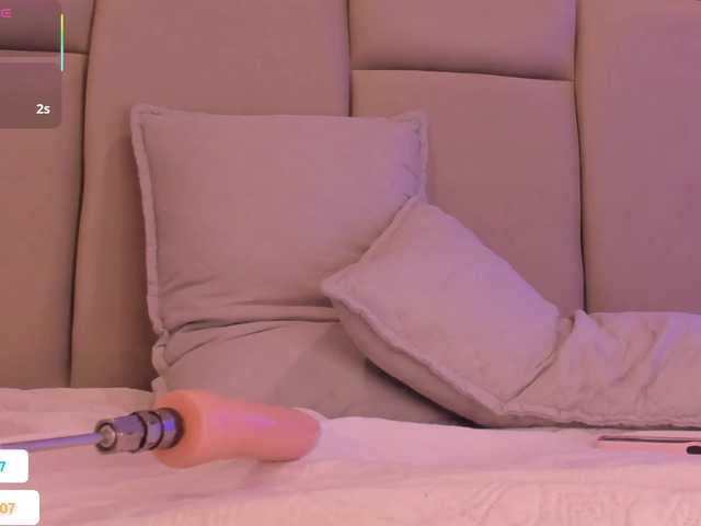 Melany-8 live cam on BongaCams