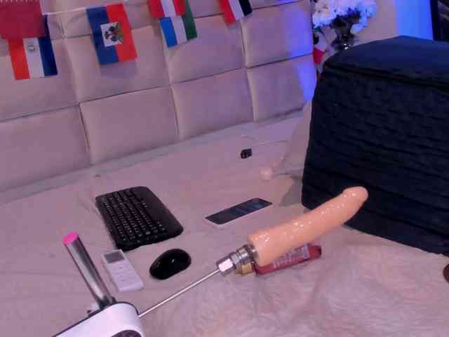 Melany-8 webcam