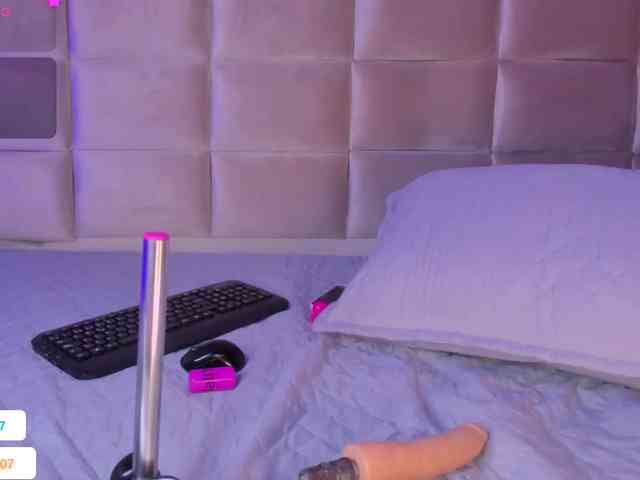 Melany-8 webcam