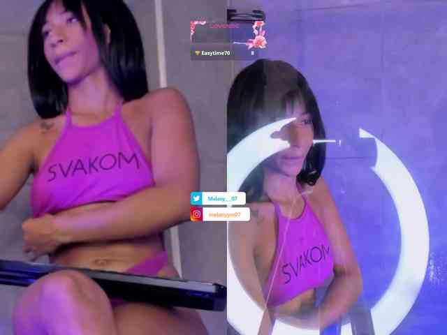 Melany-8 webcam