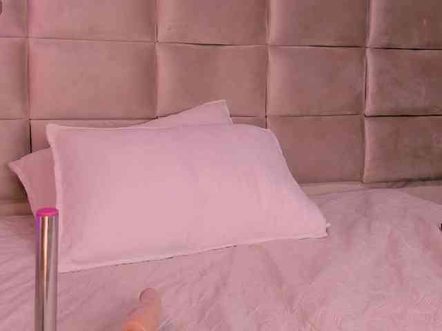 Melany-8 webcam
