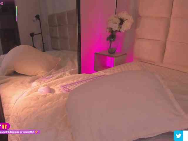 Melany-8 webcam