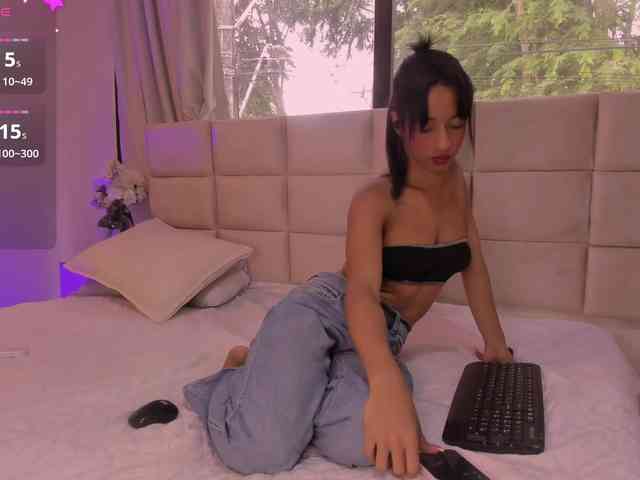 Model: Melany-8