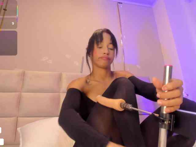 Melany-8 webcam