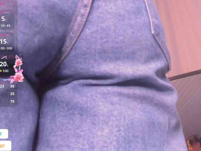Melany-8 webcam