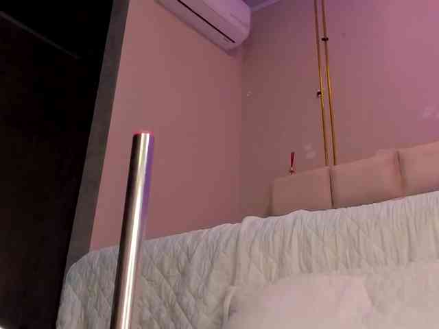 Melany-8 webcam