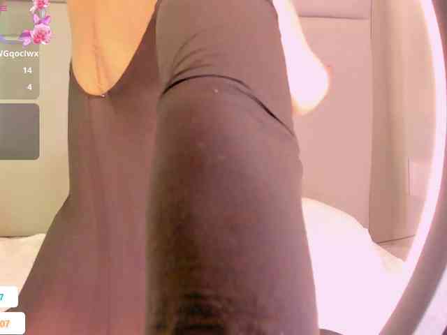 Melany-8 webcam