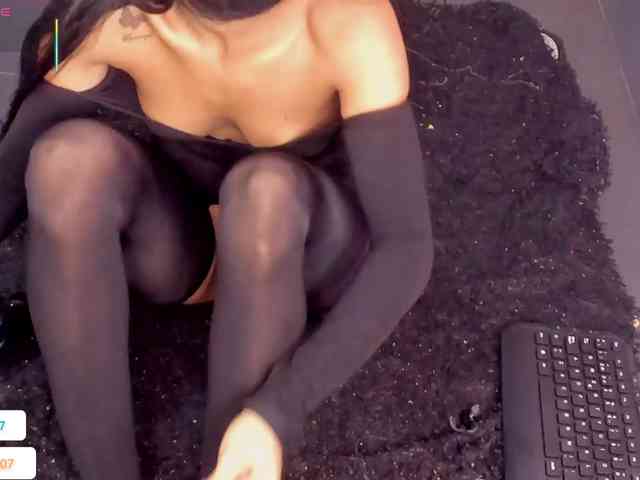 Melany-8 webcam