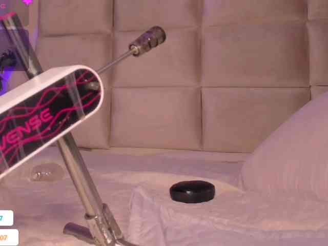 Melany-8 webcam