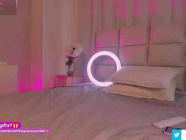 Melany-8 webcam