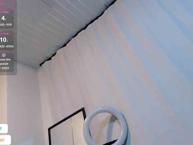 Melany-8 webcam