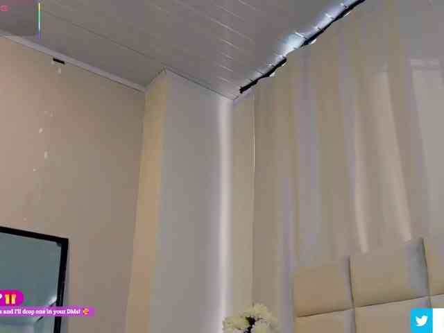 Melany-8 webcam