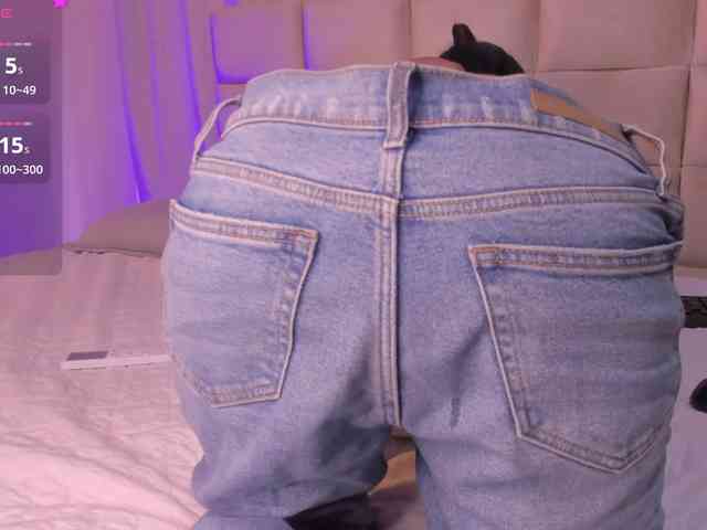 Melany-8 webcam