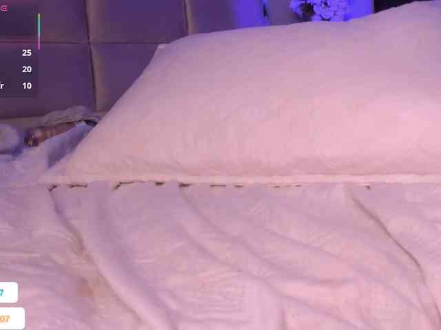 Melany-8 webcam