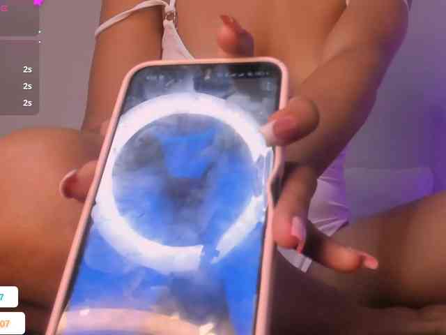 Melany-8 webcam