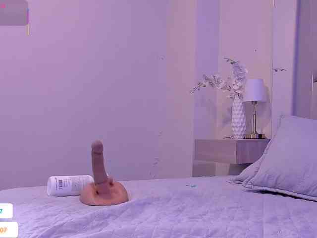 Melany-8 webcam