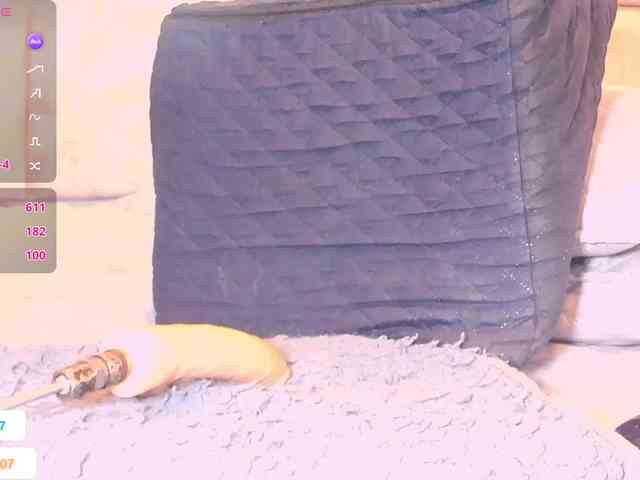 Melany-8 webcam