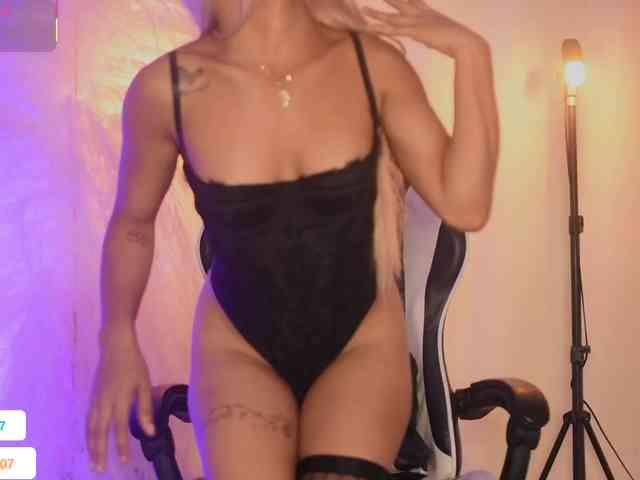 Melany-8 webcam