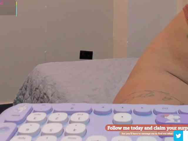 Melany-8 webcam