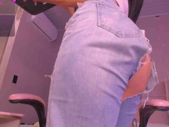 Melany-8 webcam