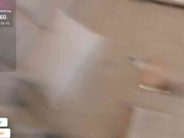 Melany-8 webcam