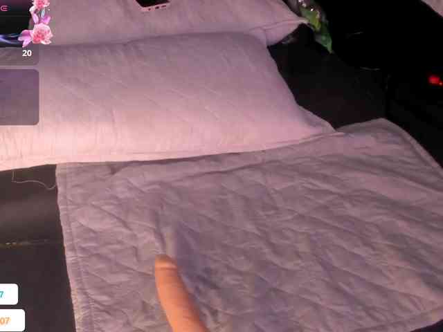 Melany-8 webcam