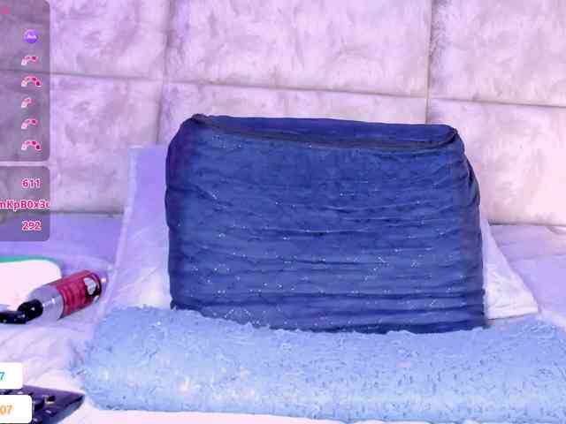 Melany-8 webcam