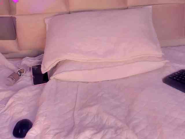 Melany-8 webcam