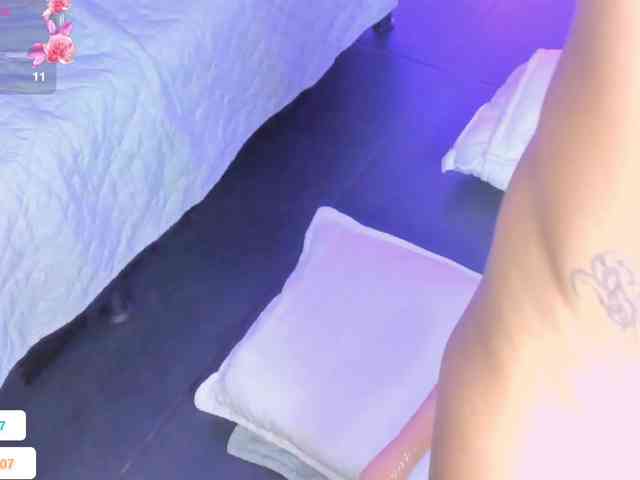 Melany-8 webcam