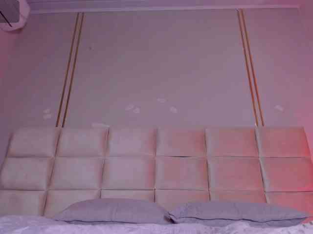 Melany-8 webcam