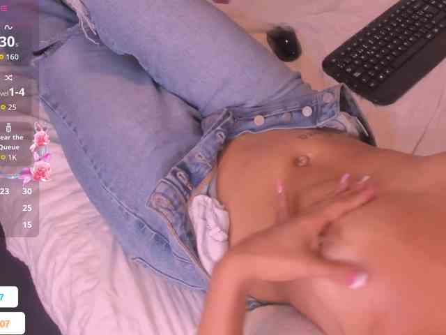 Melany-8 webcam