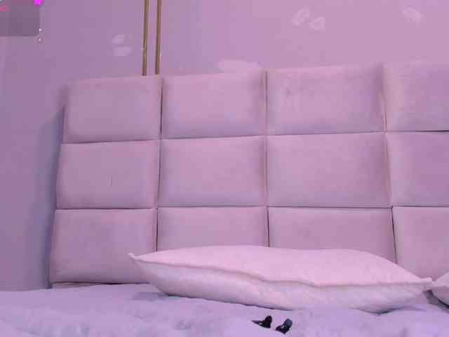 Melany-8 webcam