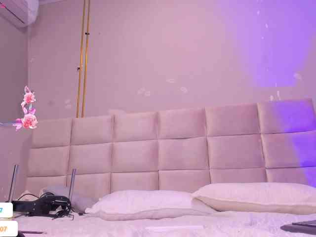 Melany-8 webcam