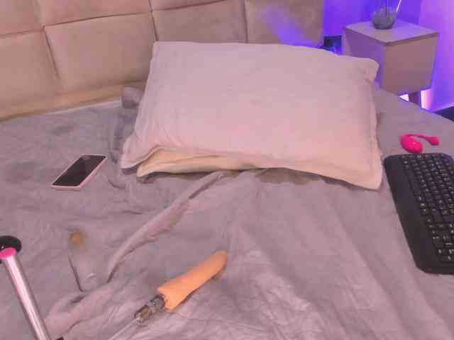 Melany-8 webcam