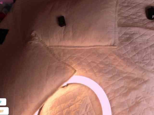Melany-8 webcam