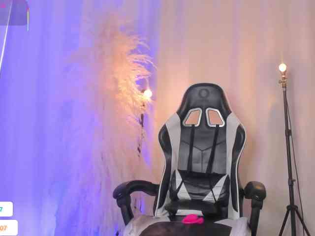 Melany-8 webcam