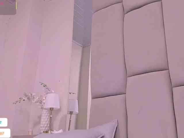 Melany-8 webcam