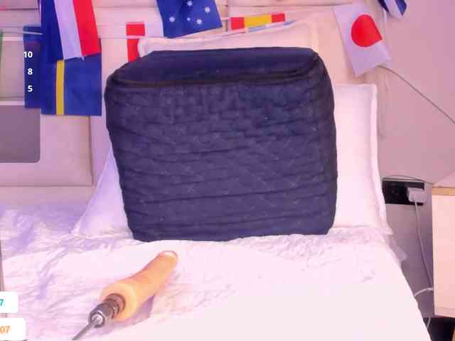 Melany-8 webcam